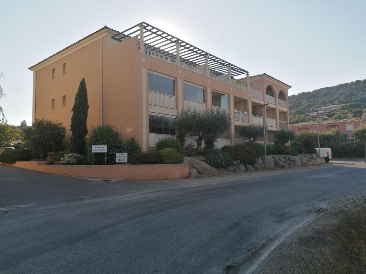 Appartement Residence Les Eucalyptus LʼÎle-Rousse Exterior foto